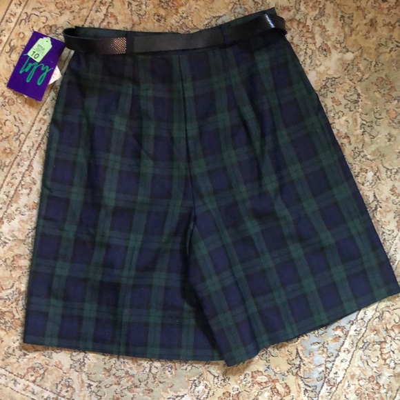 VINTAGE ‘92 Tofay Pleated Bermuda Plaid DeadStock - Picture 2 of 14